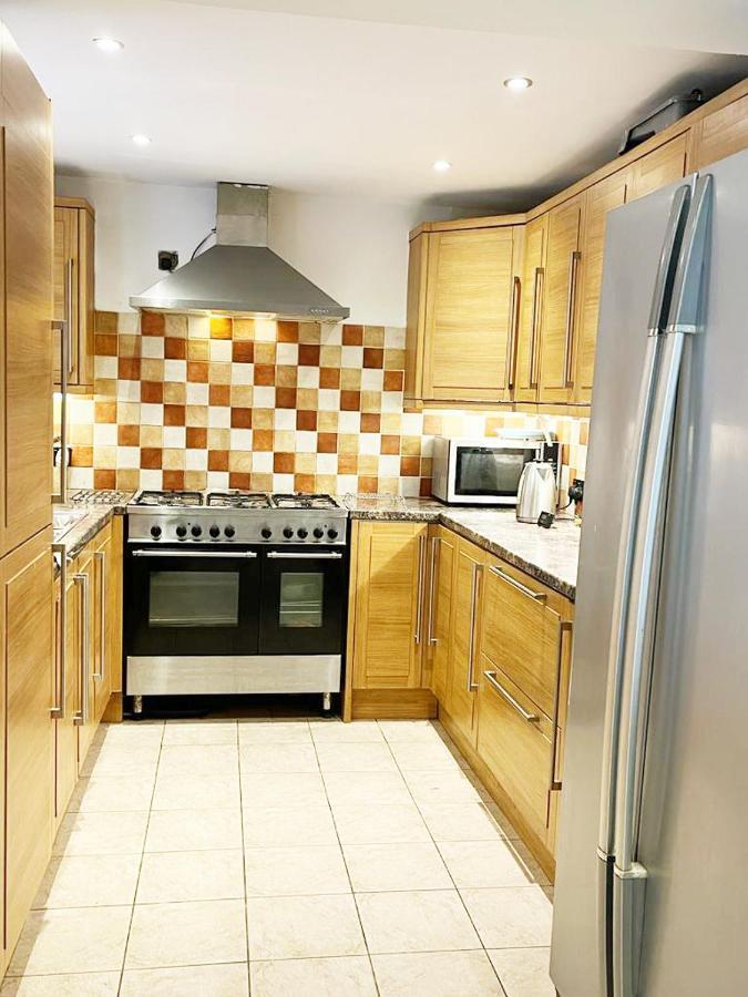 Blessings Of Peace Home Away From Home Cardiff Exteriér fotografie