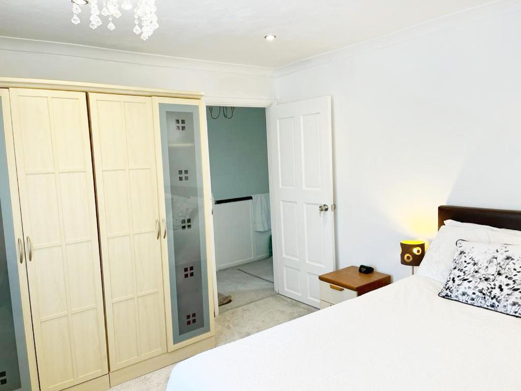 Blessings Of Peace Home Away From Home Cardiff Exteriér fotografie