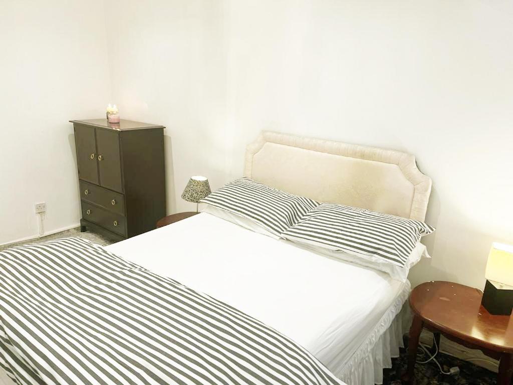 Blessings Of Peace Home Away From Home Cardiff Exteriér fotografie