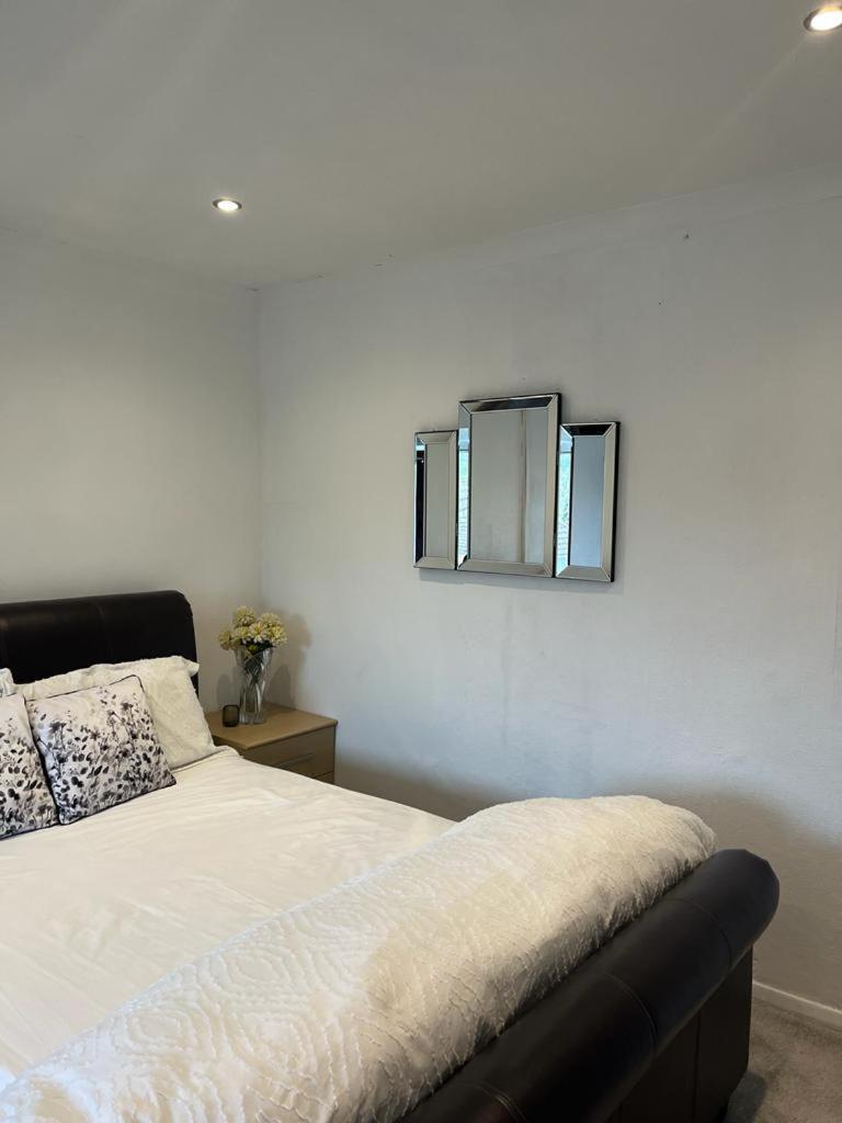 Blessings Of Peace Home Away From Home Cardiff Exteriér fotografie
